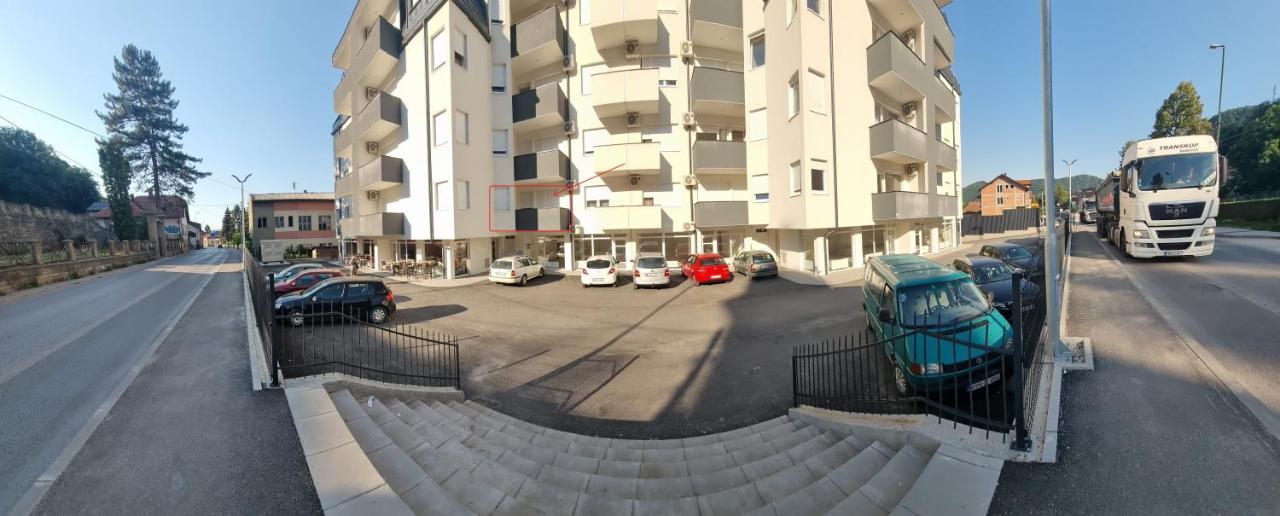 Apartment Pyramid View